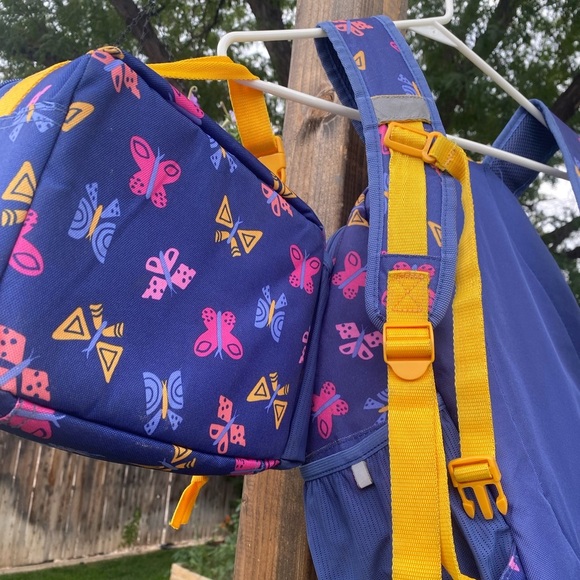 Butterfly Backpack w/Matching Lunch Box - Picture 4 of 10
